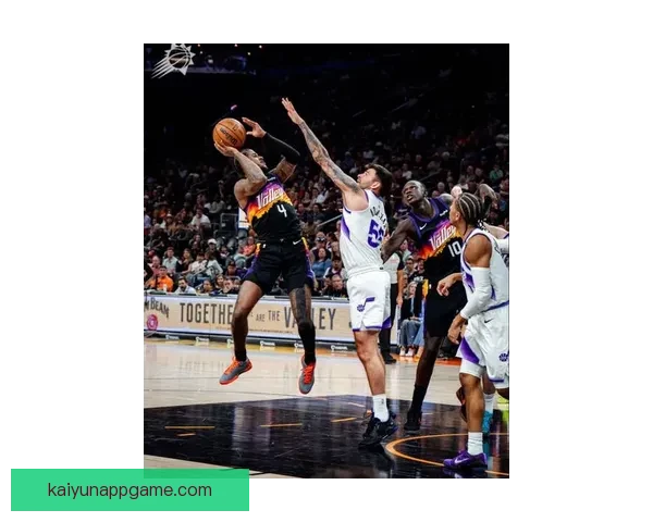 格林22分钟31分创队史三项纪录状态回升 杜兰特交易是否真赢家